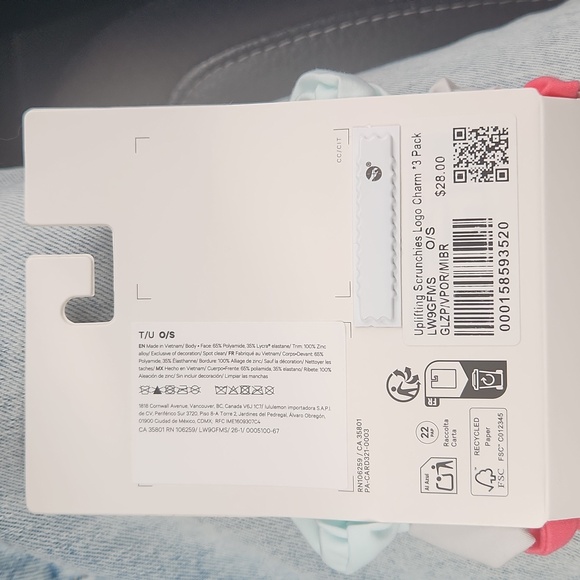 Lululemon Uplifting Scruchies NWT - Picture 2 of 3